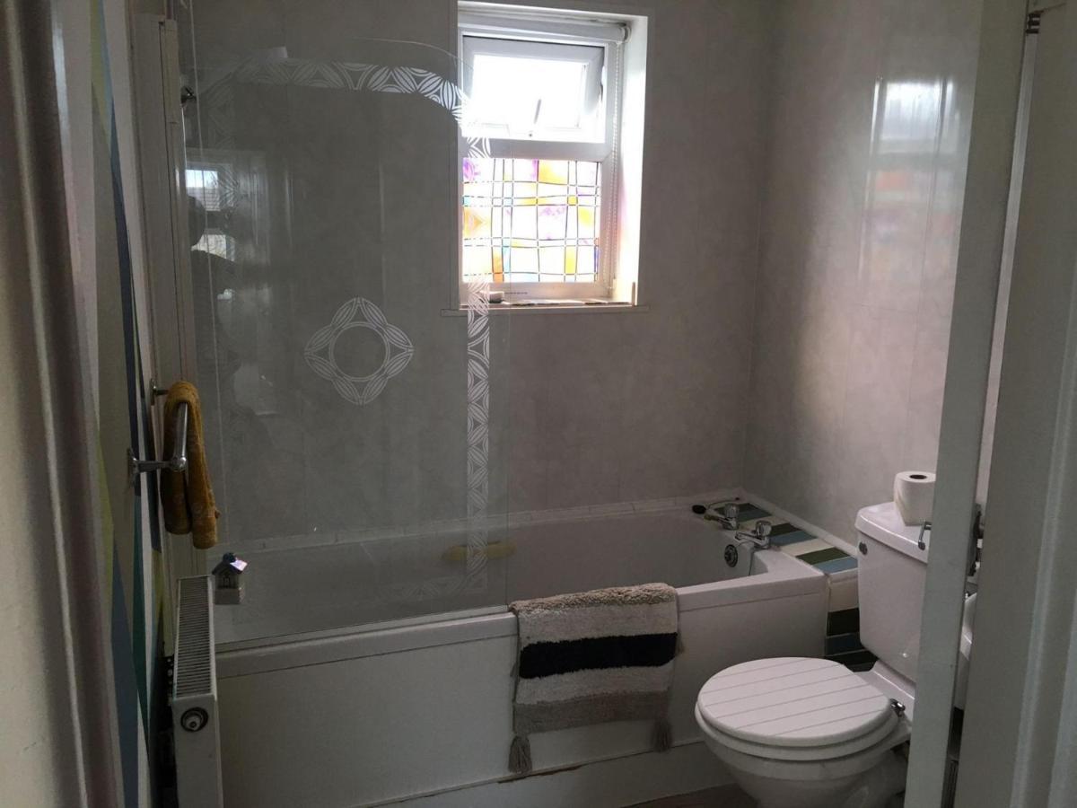 Wonderfully Cosy 3Bd Home In The Heart Of Cornwall Сент-Остел Экстерьер фото
